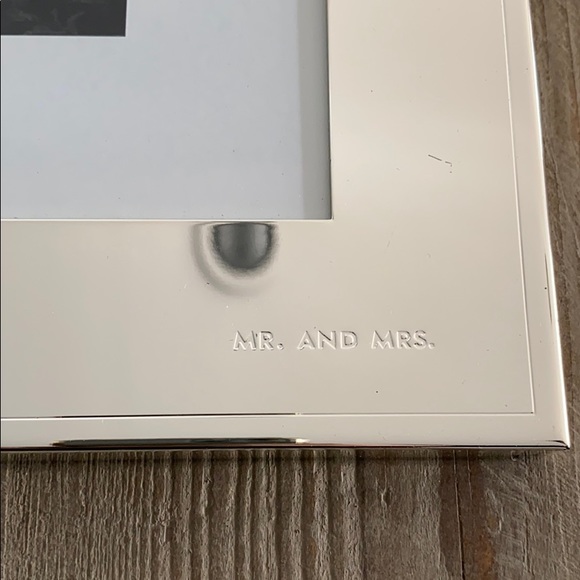 Kate spade Darling Point 8X10 silver frame - Picture 3 of 6